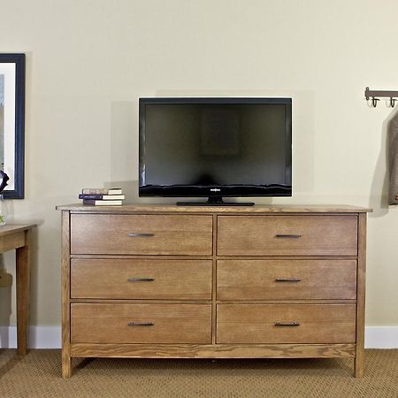 The Westport Inn, An Ascend Hotel Collection Member Room photo