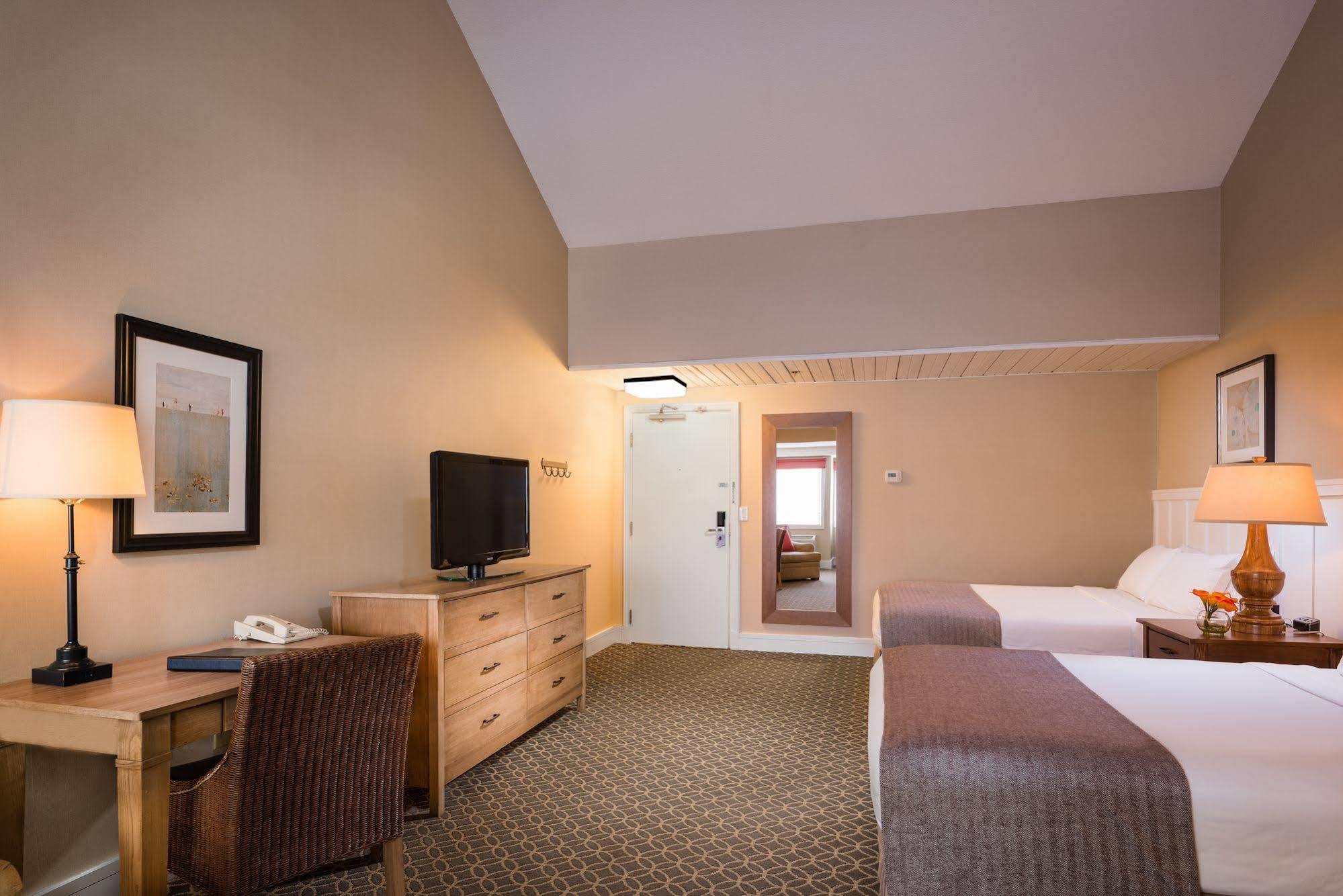 The Westport Inn, An Ascend Hotel Collection Member Exterior photo